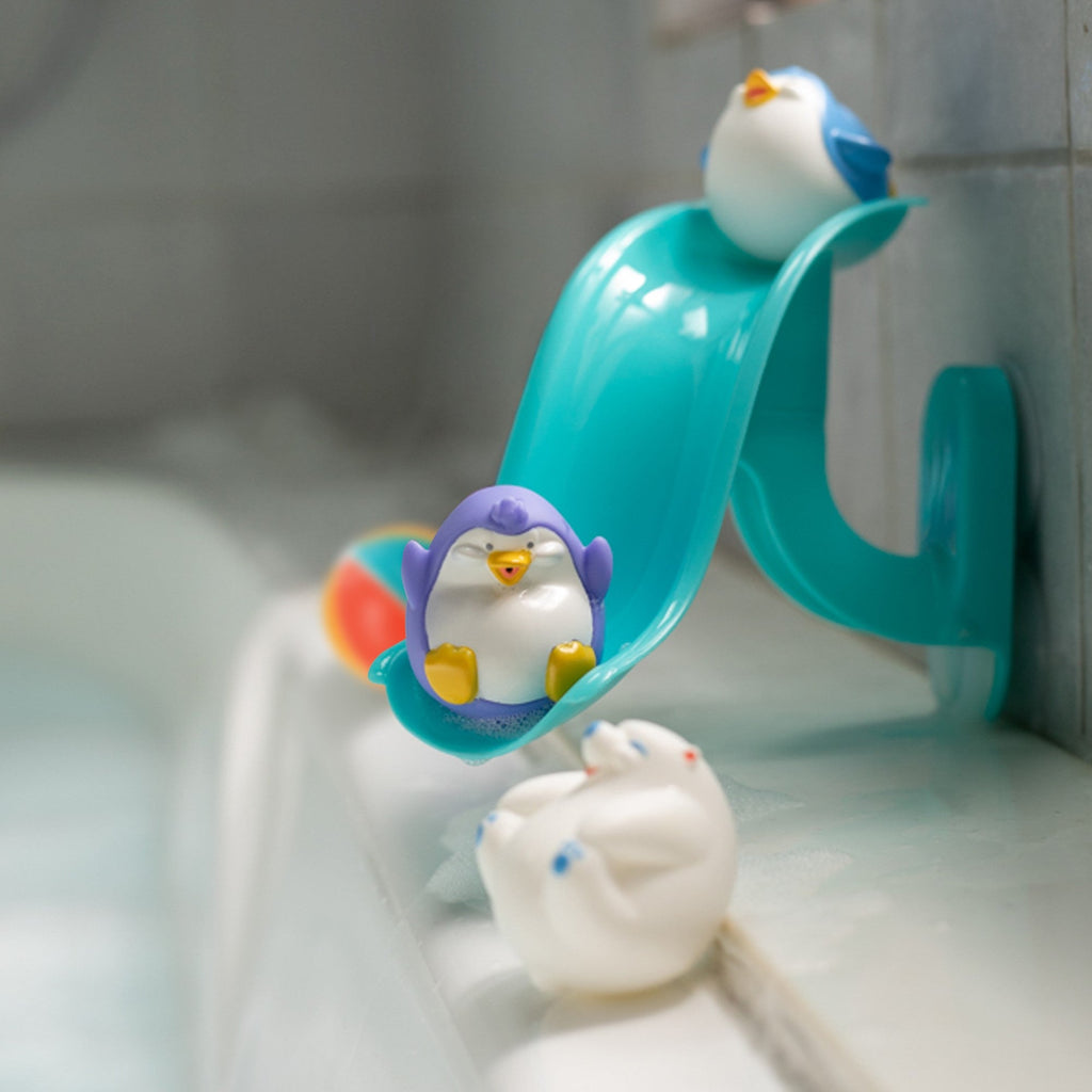 Penguin Slide Squirt Bath Toy (RNVY)