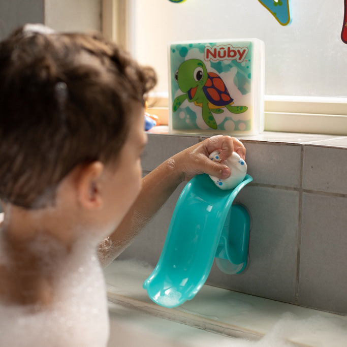 Penguin Slide Squirt Bath Toy (RNVY)