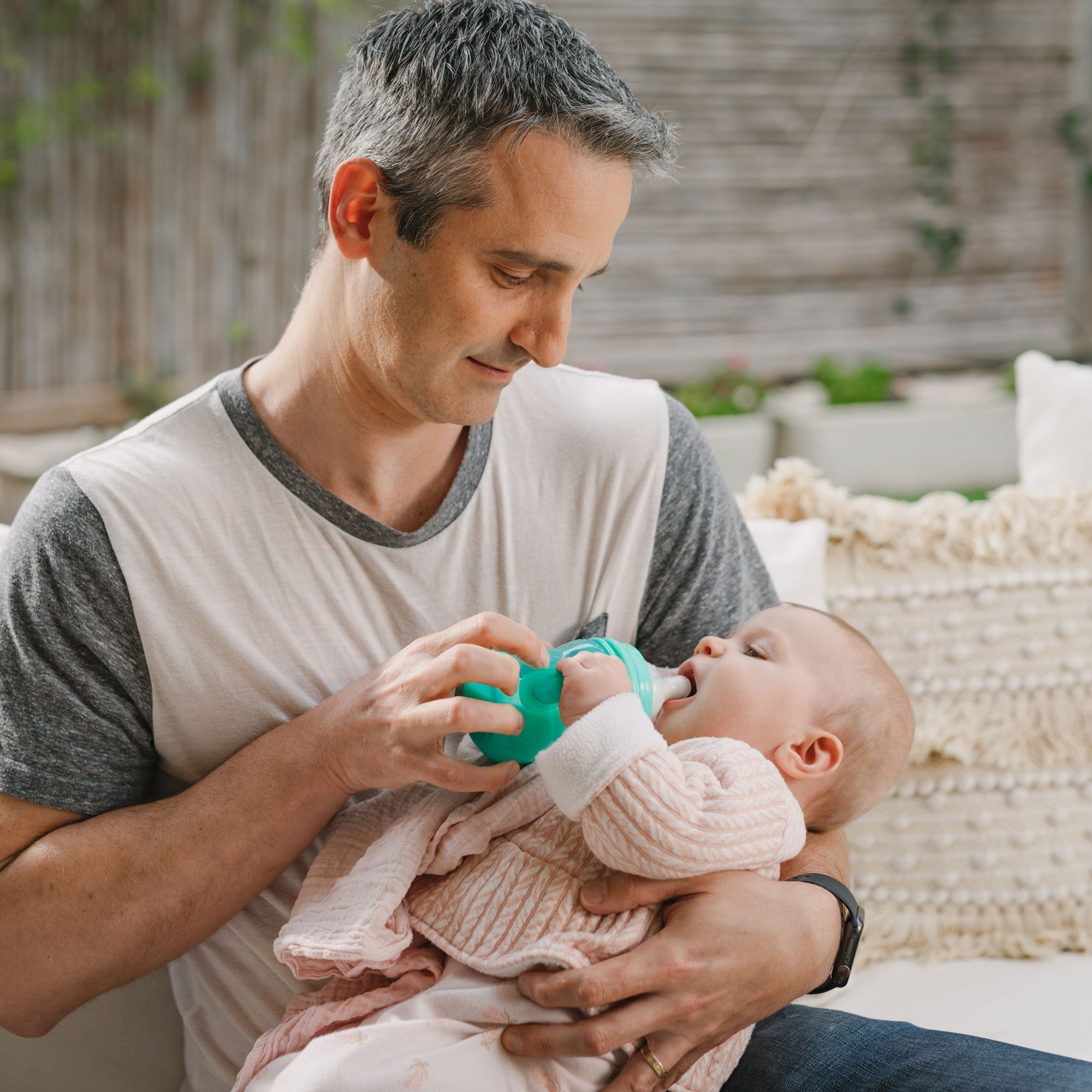 Bottle-to-Cup Wide Neck Bottle (BBRK)